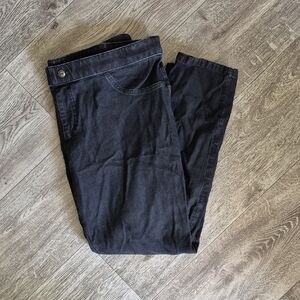 Black‎ Pants